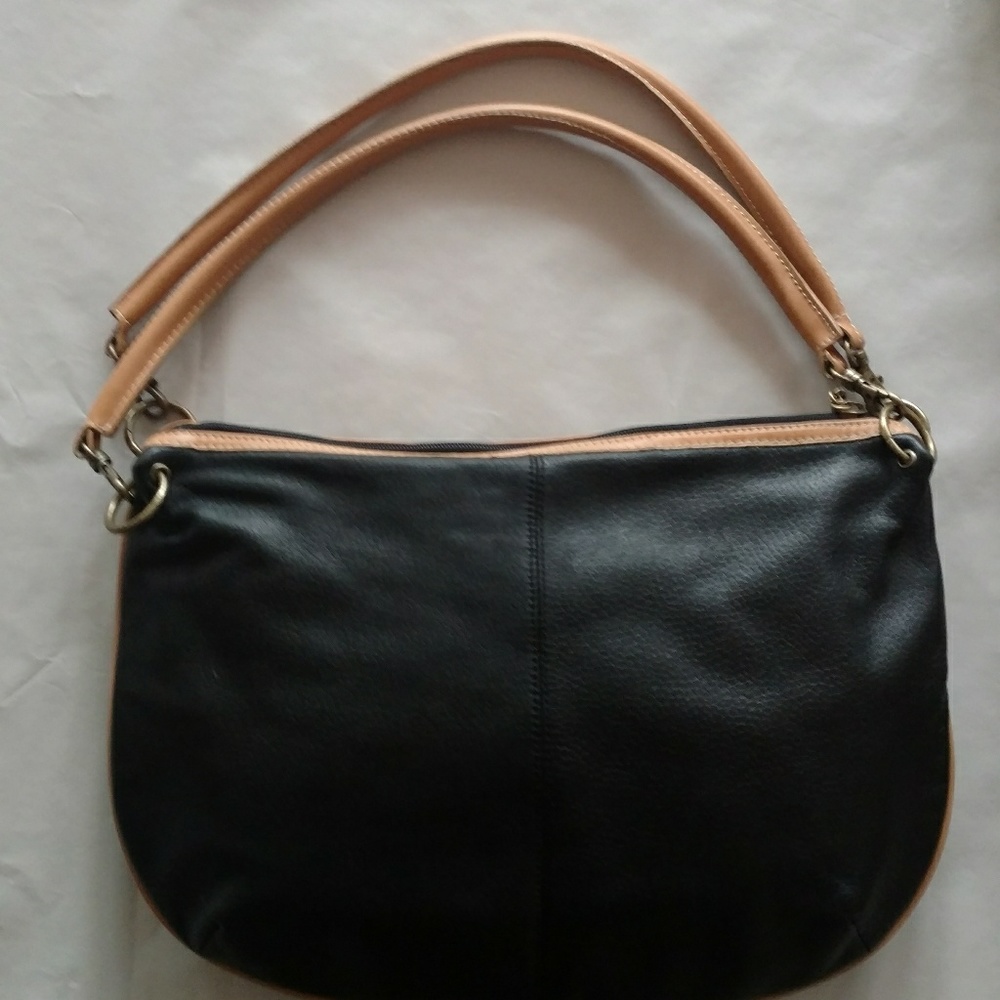MAXX New York Black Leather Handbag